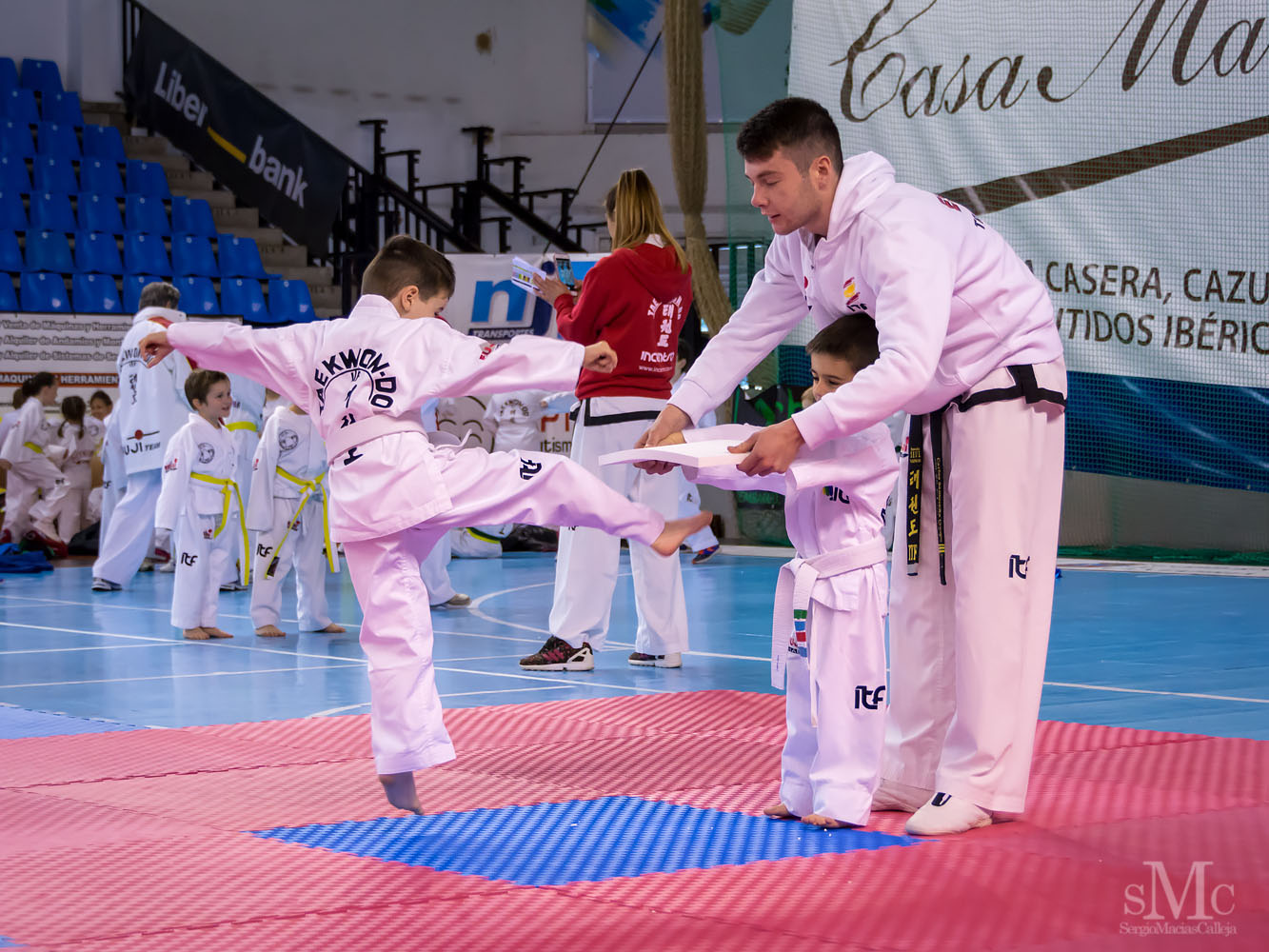 TAEKWONDO CAMPEONATO PAREJAS ABRIL 2018_1754.jpg